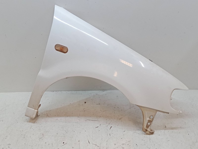 Recambio de aleta delantera derecha para volkswagen polo iii (6n1) 64 1.9 d referencia OEM IAM   