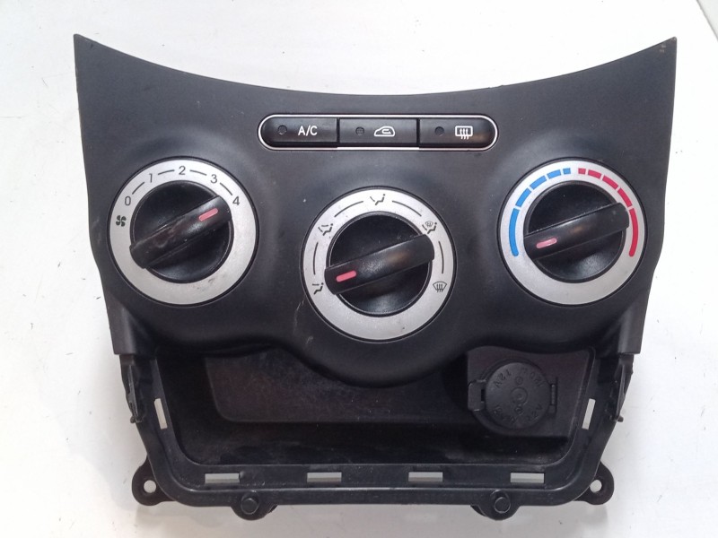 Recambio de mando climatizador para hyundai i10 i (pa) 1.2 referencia OEM IAM 972500X0304X  