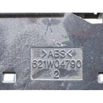 MANDO ELEVALUNAS DELANTERO DERECHO 621W047902 