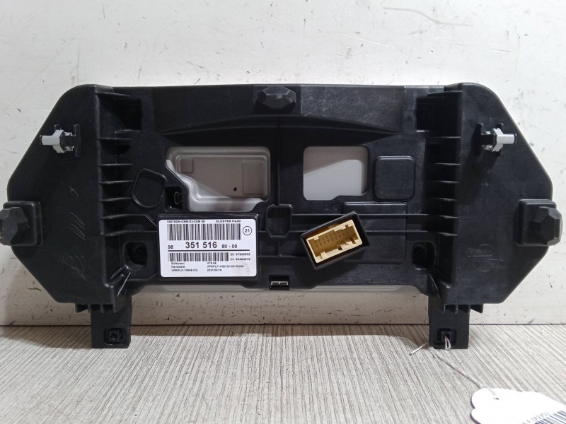 Recambio de cuadro instrumentos para opel corsa f (p2jo) 1.2 (68) referencia OEM IAM 9835151680-00  