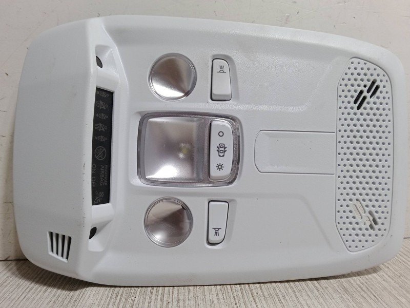 Recambio de luz interior delantera para opel corsa f (p2jo) 1.2 (68) referencia OEM IAM 9825205380  