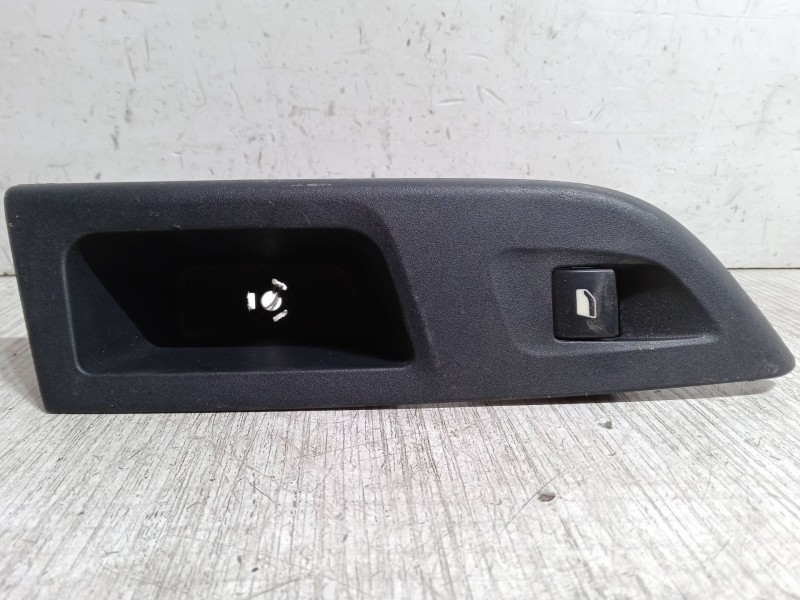 Recambio de mando elevalunas trasero derecho para opel corsa f (p2jo) 1.2 (68) referencia OEM IAM   