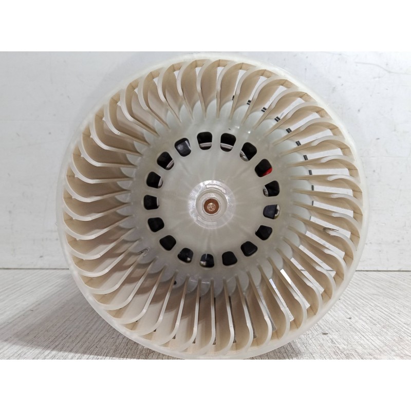 Recambio de motor calefaccion para opel corsa f (p2jo) 1.2 (68) referencia OEM IAM 7015031111  