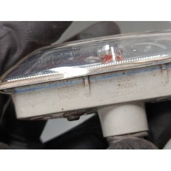 INTERMITENTE LATERAL IZQUIERDO 923011J0 