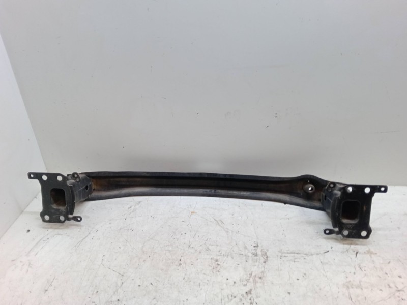 Recambio de refuerzo paragolpes delantero para seat leon (1p1) 1.9 tdi referencia OEM IAM   