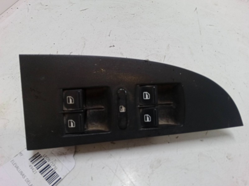 Recambio de mando elevalunas delantero izquierdo para seat leon (1p1) 1.9 tdi referencia OEM IAM   