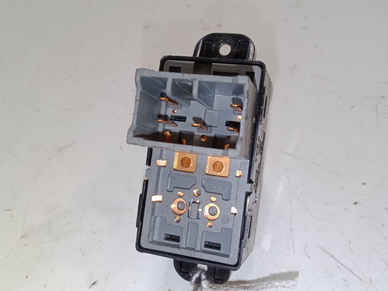 Recambio de mando elevalunas delantero derecho para hyundai i10 i (pa) 1.2 referencia OEM IAM   