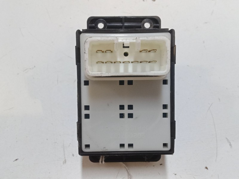 Recambio de mando elevalunas delantero izquierdo para hyundai i10 i (pa) 1.2 referencia OEM IAM   