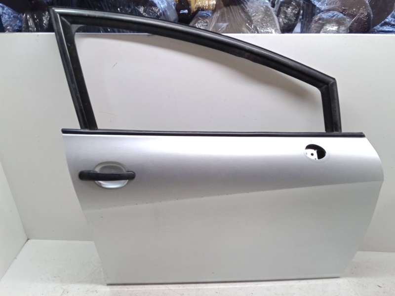 Recambio de puerta delantera derecha para seat leon (1p1) 1.9 tdi referencia OEM IAM   