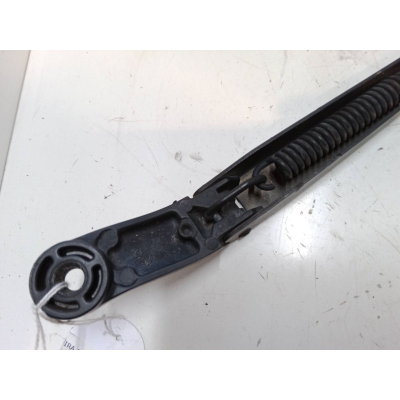 Recambio de brazo limpia delantero izquierdo para opel zafira b furgoneta/monovolumen (a05) 1.9 cdti van (m75) referencia OEM IA