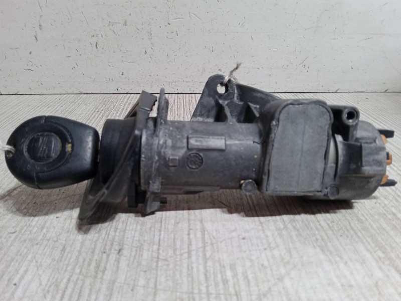 Recambio de clausor para seat leon (1m1) 1.9 sdi referencia OEM IAM 4B0905851C  