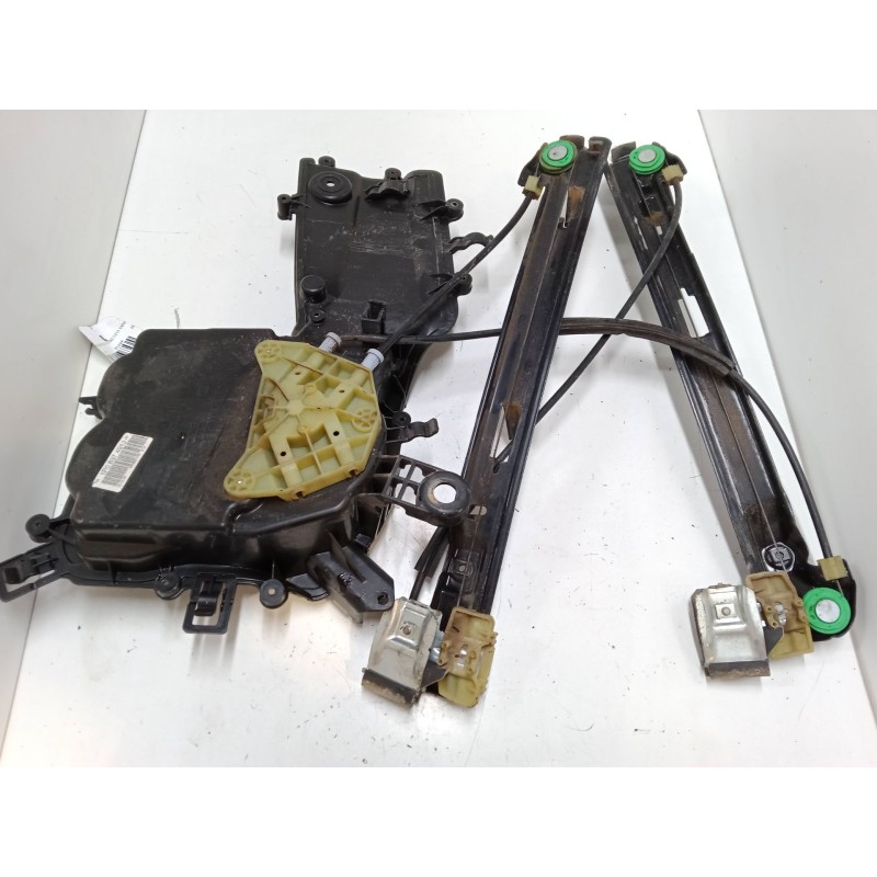 Recambio de elevalunas electrico delantero derecho para seat leon (1p1) 1.9 tdi referencia OEM IAM 1P0837401J 1K0 959 793 P 1T09