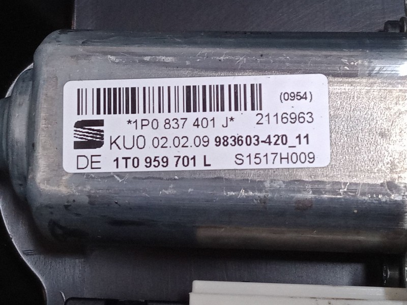 Recambio de elevalunas electrico delantero derecho para seat leon (1p1) 1.9 tdi referencia OEM IAM 1P0837401J 1K0 959 793 P 1T09
