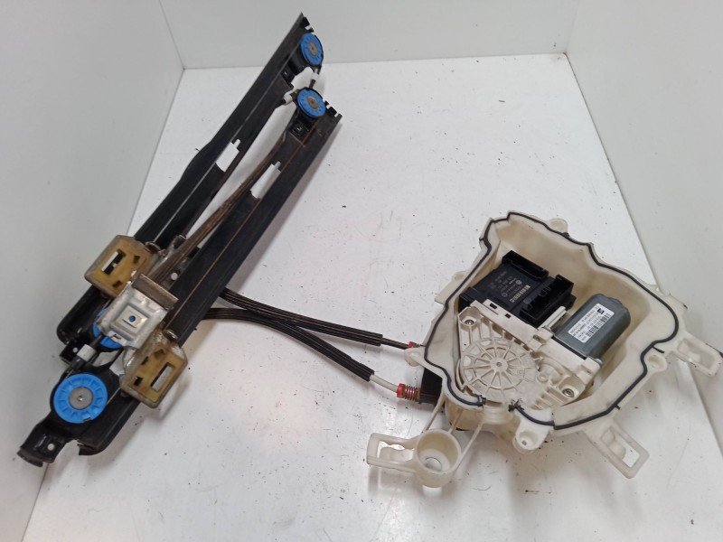 Recambio de elevalunas electrico delantero izquierdo para seat altea (5p1) 2.0 tdi 16v referencia OEM IAM 1P0837401N 1K0959793M 