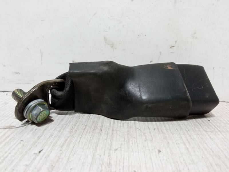 ANCLAJE CINTURON TRASERO DERECHO 1018843 