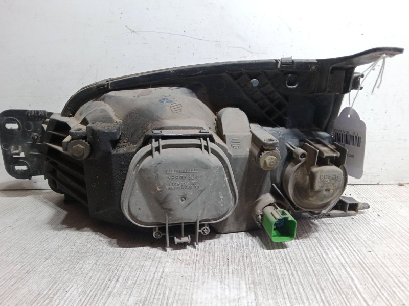 Recambio de faro derecho para ford fiesta iv (ja_, jb_) 1.3 i referencia OEM IAM   