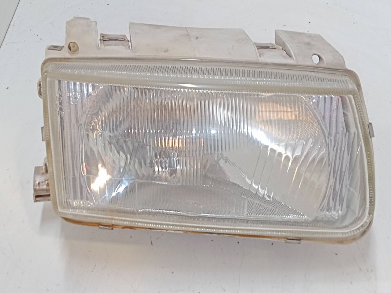 Recambio de faro derecho para volkswagen polo iii (6n1) 64 1.9 d referencia OEM IAM   
