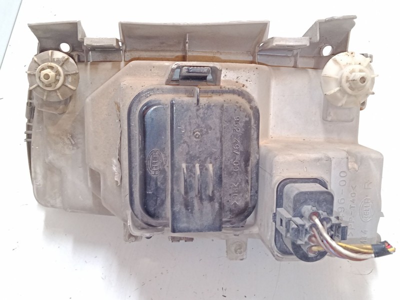 Recambio de faro derecho para volkswagen polo iii (6n1) 64 1.9 d referencia OEM IAM   