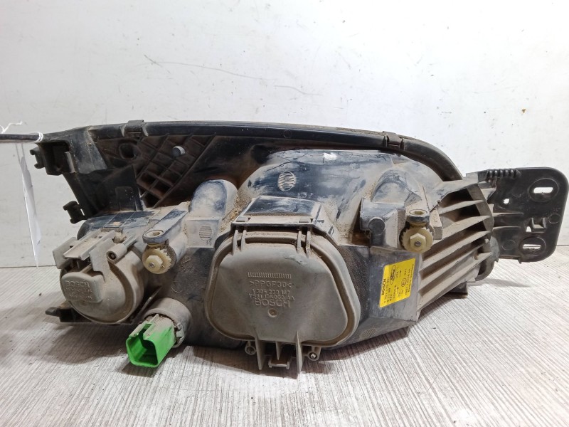 Recambio de faro izquierdo para ford fiesta iv (ja_, jb_) 1.3 i referencia OEM IAM YS6113006AK  0301173301