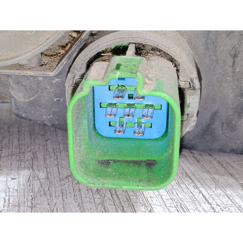 Recambio de faro izquierdo para ford fiesta iv (ja_, jb_) 1.3 i referencia OEM IAM YS6113006AK  0301173301