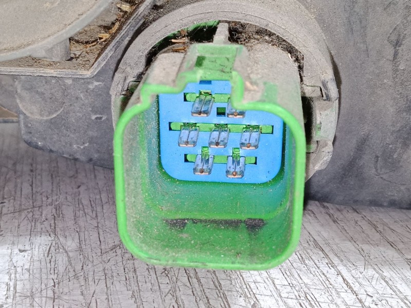 Recambio de faro izquierdo para ford fiesta iv (ja_, jb_) 1.3 i referencia OEM IAM YS6113006AK  0301173301