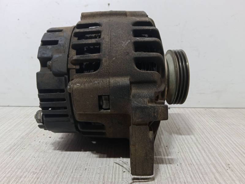 ALTERNADOR 8200 660 044-B 