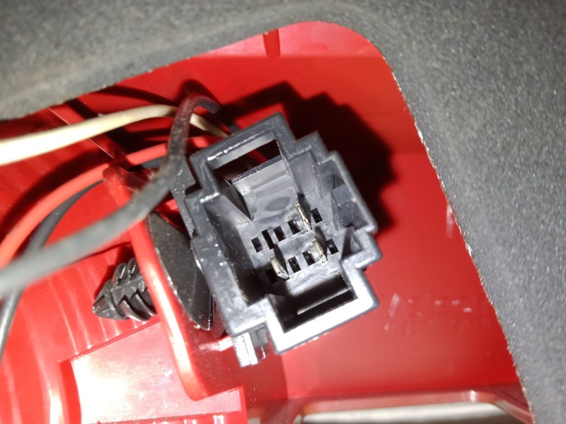 Recambio de piloto trasero porton derecho para seat altea (5p1) 2.0 tdi 16v referencia OEM IAM   