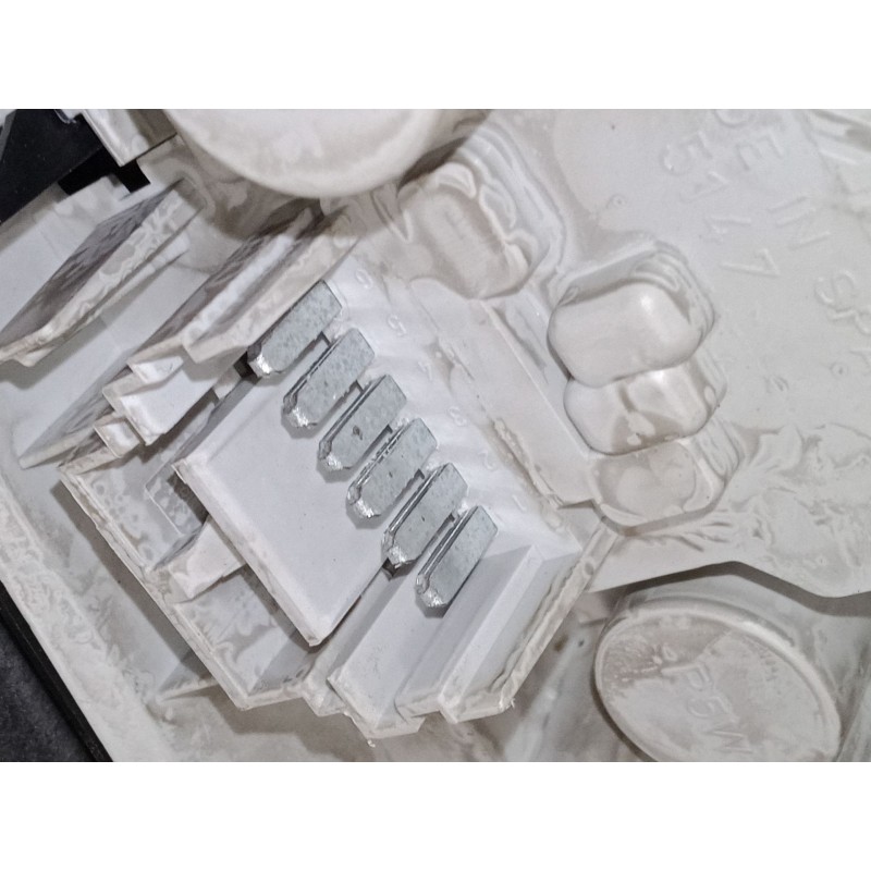 Recambio de piloto trasero izquierdo para renault modus / grand modus (f/jp0_) 1.2 (jp0c, jp0k, fp0c, fp0k, fp0p, jp0p, jp0t) re