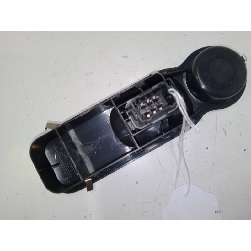 Recambio de mando elevalunas delantero derecho para renault modus / grand modus (f/jp0_) 1.2 (jp0c, jp0k, fp0c, fp0k, fp0p, jp0p
