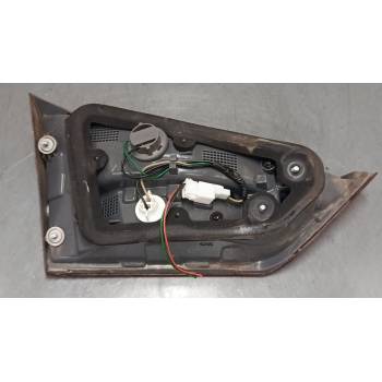 PILOTO TRASERO PORTON DERECHO 924041K0 