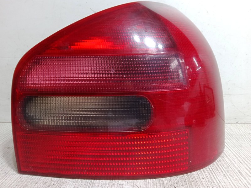 Recambio de piloto trasero derecho para audi a3 (8l1) 1.9 tdi referencia OEM IAM   