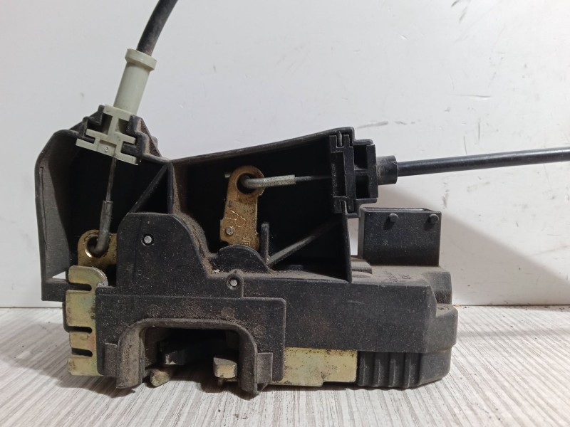 Recambio de cerradura puerta delantera derecha para opel astra g hatchback (t98) 1.6 (f08, f48) referencia OEM IAM   