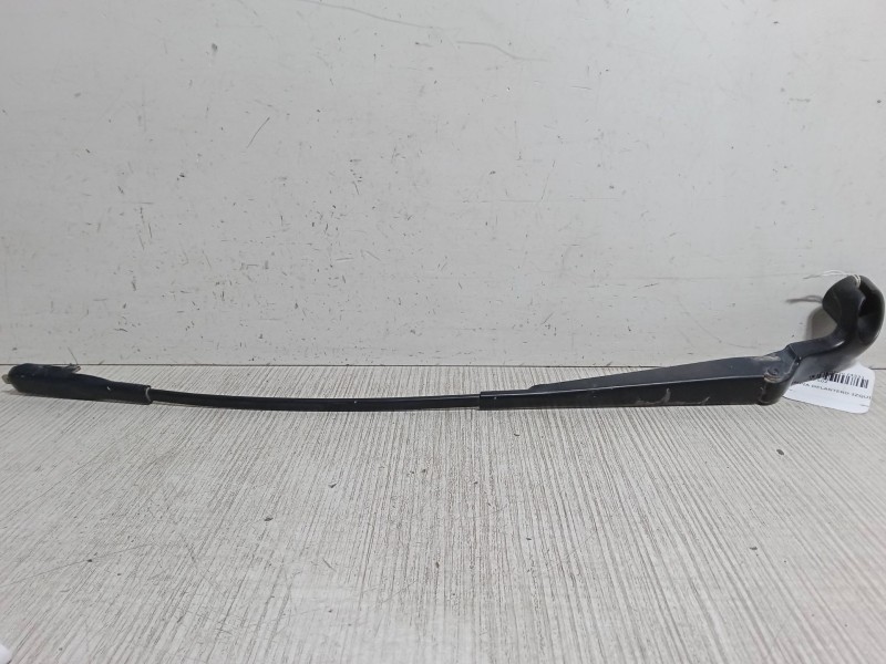 Recambio de brazo limpia delantero izquierdo para smart fortwo cabrio (451) 0.8 cdi (451.400) referencia OEM IAM   