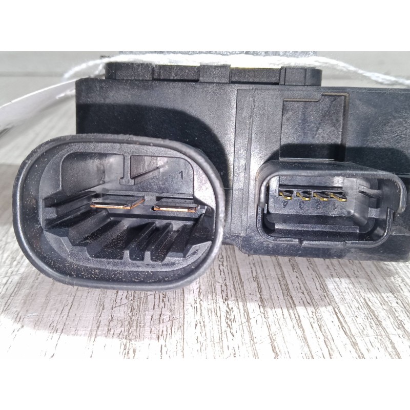 Recambio de resistencia calefaccion para opel corsa f (p2jo) 1.2 (68) referencia OEM IAM 9829220580  