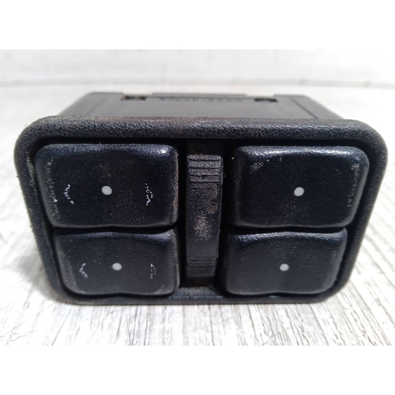 Recambio de mando elevalunas delantero izquierdo para opel zafira a monospace (t98) 2.0 dti 16v (f75) referencia OEM IAM 9056108