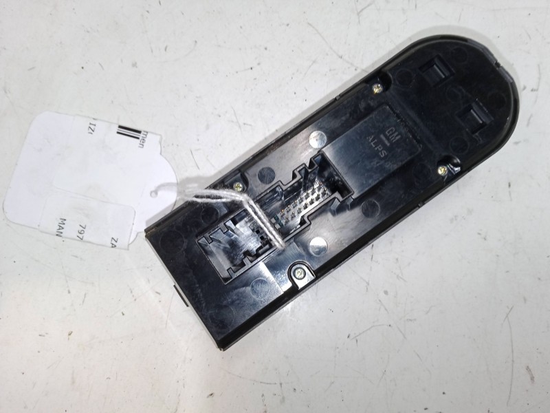 Recambio de mando elevalunas delantero izquierdo para opel zafira b furgoneta/monovolumen (a05) 1.9 cdti van (m75) referencia OE