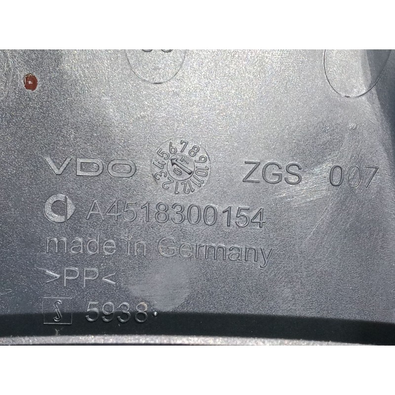 Recambio de aireador derecho para smart fortwo cabrio (451) 0.8 cdi (451.400) referencia OEM IAM A4518300154  