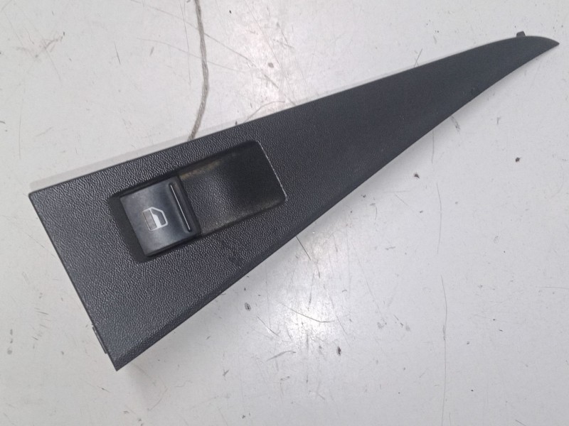 Recambio de mando elevalunas trasero derecho para seat leon (1p1) 1.9 tdi referencia OEM IAM   