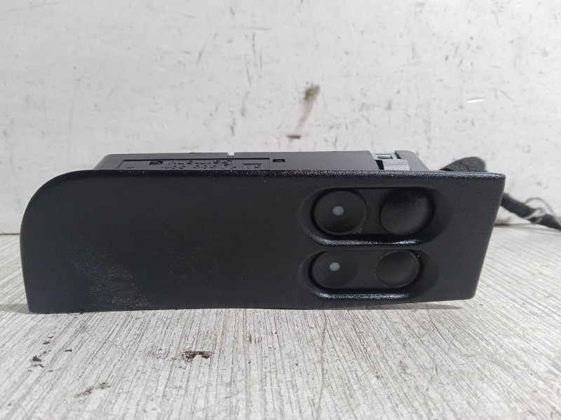 Recambio de mando elevalunas delantero izquierdo para opel astra f hatchback (t92) 1.6 i (f08, m08, f68, m68) referencia OEM IAM