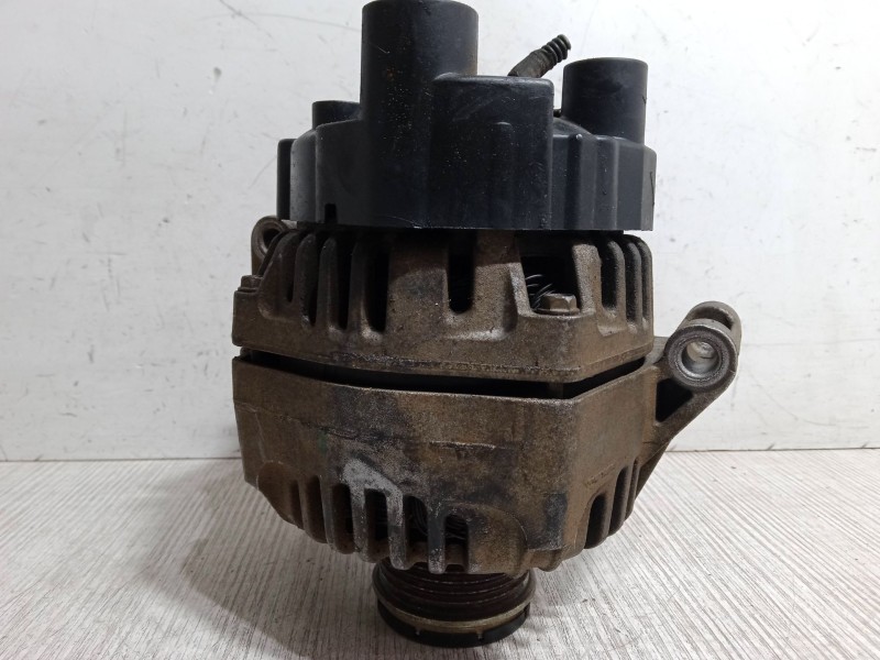 Recambio de alternador para fiat qubo (225_) 1.3 d multijet (225axg1a, 225cxg1a, 225axg11, 225cxg11) referencia OEM IAM 51944878