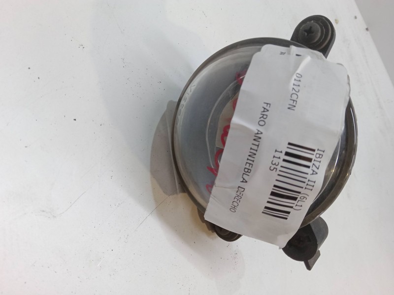 Recambio de faro antiniebla derecho para seat ibiza iii (6l1) 2.0 referencia OEM IAM    Recambio de faro antiniebla derecho para seat ibiza iii (6l1) 2.0 referencia OEM IAM