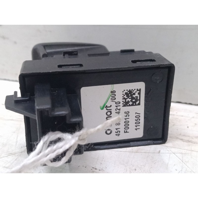 Recambio de mando elevalunas delantero derecho para smart fortwo cabrio (451) 0.8 cdi (451.400) referencia OEM IAM 4518204210  