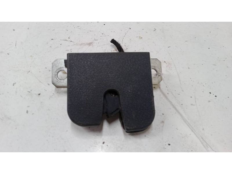 CERRADURA MALETERO / PORTON 
