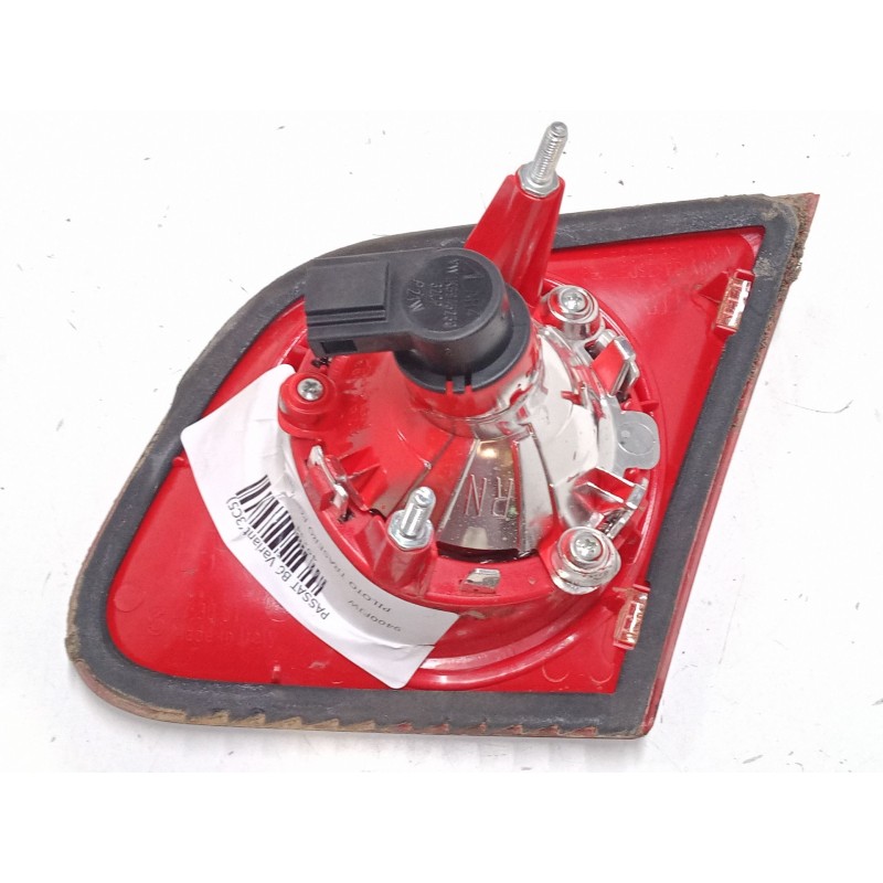 Recambio de piloto trasero porton izquierdo para volkswagen passat b6 variant (3c5) 2.0 tdi 16v referencia OEM IAM    Recambio de piloto trasero porton izquierdo para volkswagen passat b6 variant (3c5) 2.0 tdi 16v referencia OEM IAM