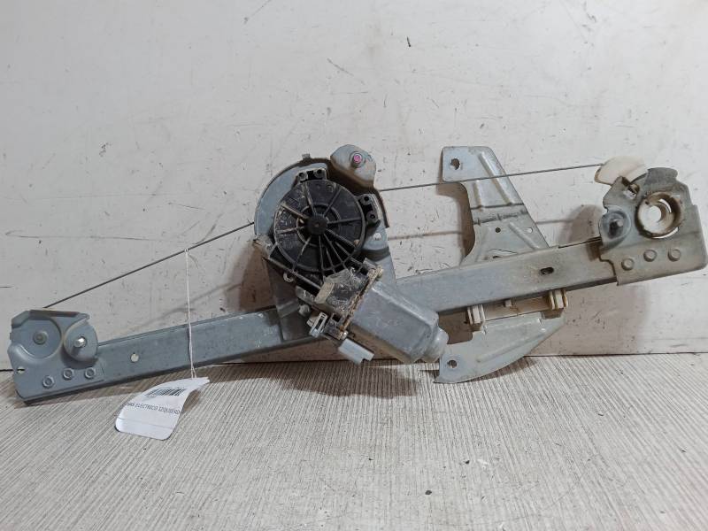 ELEVALUNAS ELECTRICO IZQUIERDO 3P 