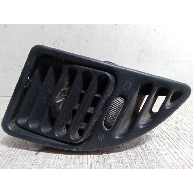 Recambio de aireador derecho para peugeot 306 hatchback (7a, 7c, n3, n5) 2.0 xsi referencia OEM IAM   