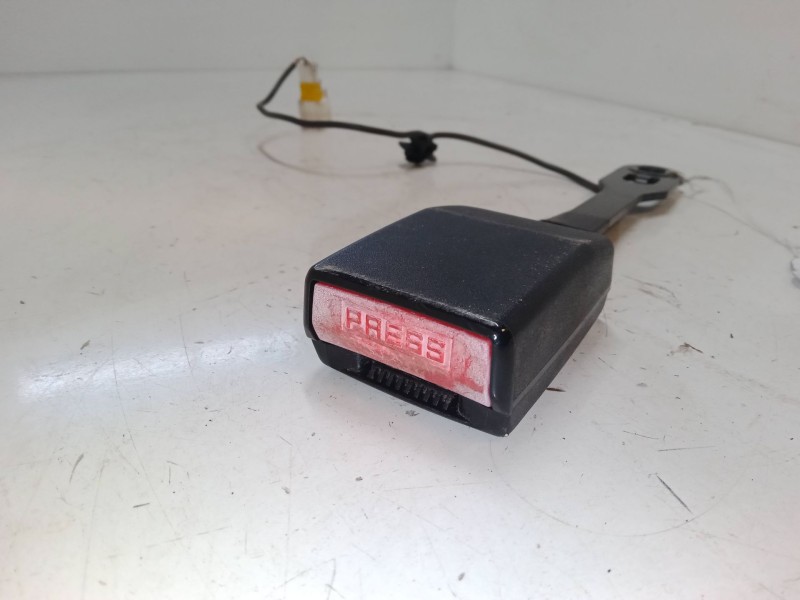 Recambio de anclaje cinturon delantero derecho para citroën c4 i (lc_) 1.6 hdi referencia OEM IAM   