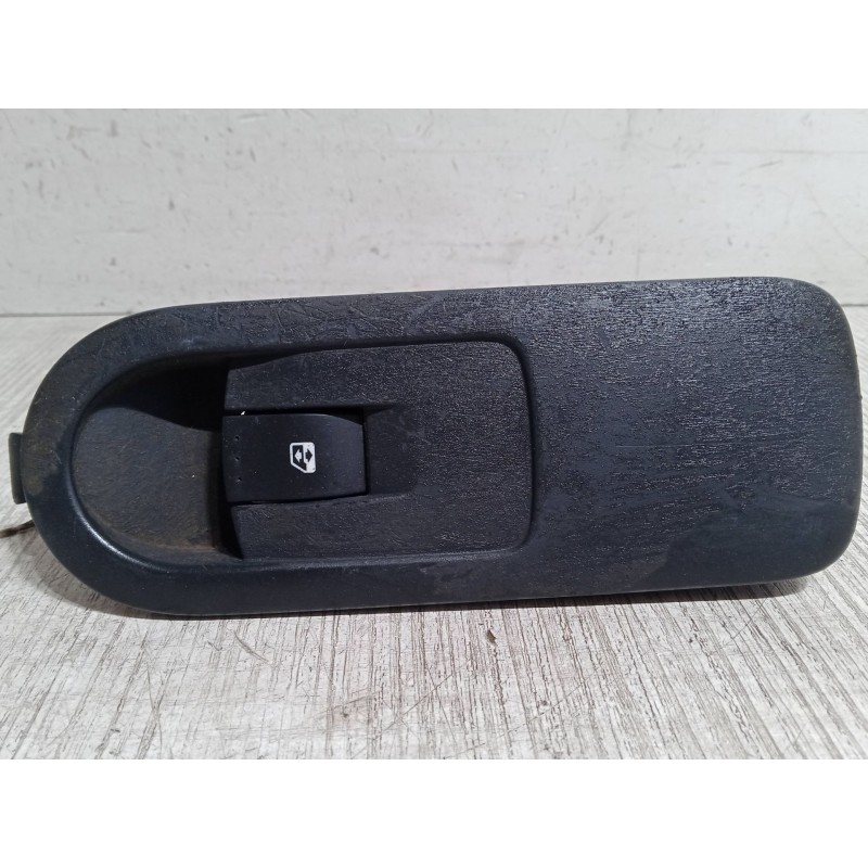Recambio de mando elevalunas delantero derecho para renault scénic ii (jm0/1_) 1.5 dci (jm1e, jm16) referencia OEM IAM   