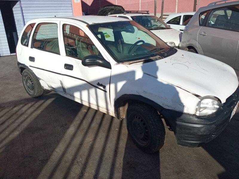 opel corsa a hatchback (s83) del año 1993