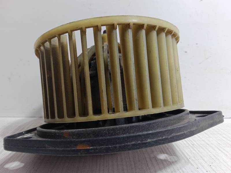 MOTOR CALEFACCION 